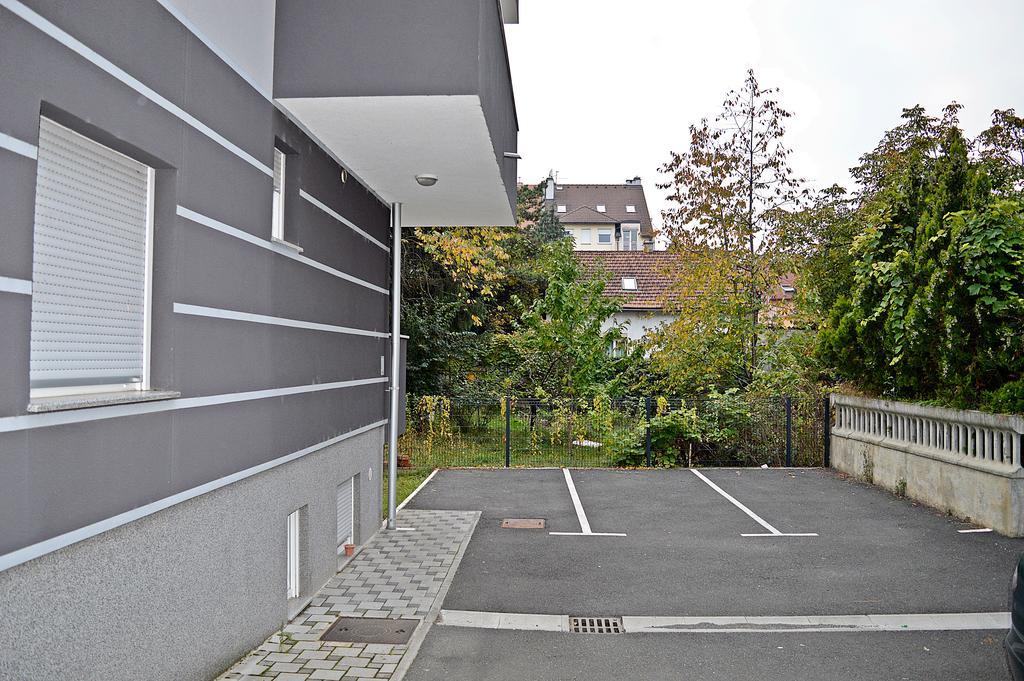 Apartments Tony Zagreb Buitenkant foto